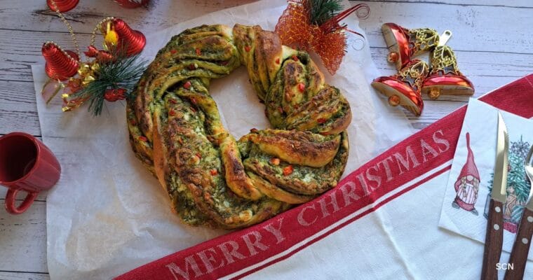 Christmas wreath bread, Bread, Christmas bread