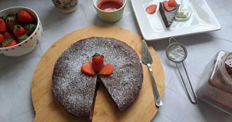 Kladdkaka (Swedish chocolate mud cake)