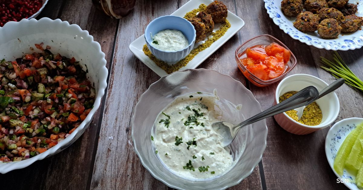 Roasted Garlic Yoghurt Dip