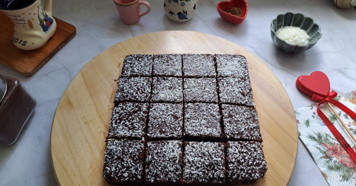 Kärleksmums (Swedish chocolate-coffee cake)